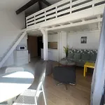 Appartement Lovely Perfect For Couples Close To