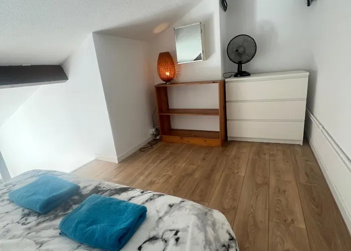 Lovely Perfect For Couples Close To